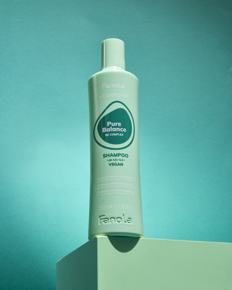 Fanola Vitamins Pure Balance Szampon Do Przetłuszczającej Się Skóry Głowy 350 ml